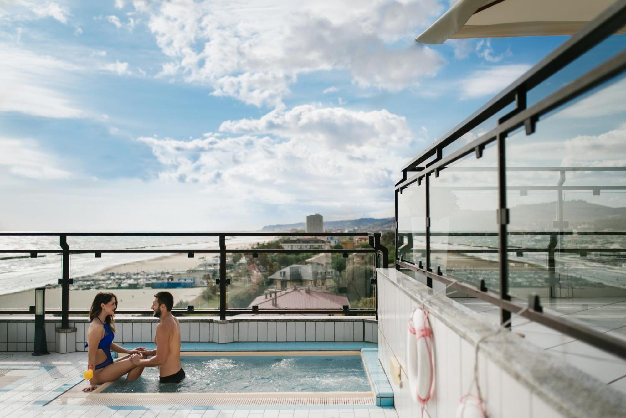 Hotel Royal แฟร์โม ภายนอก รูปภาพ