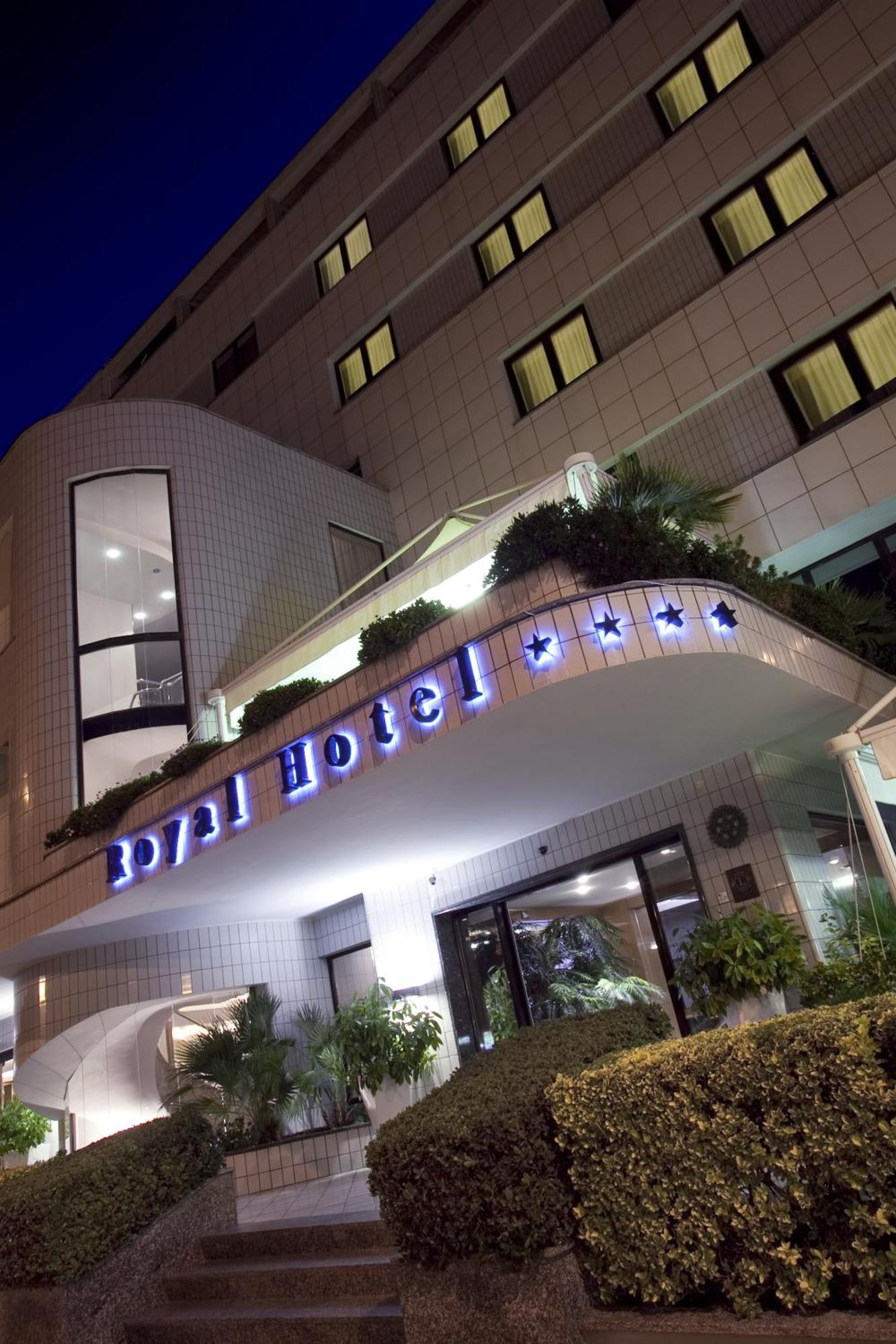 Hotel Royal แฟร์โม ภายนอก รูปภาพ