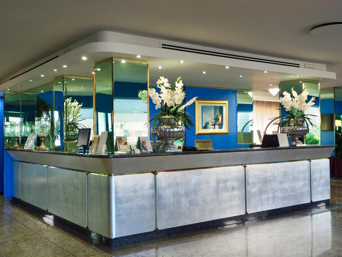 Hotel Royal แฟร์โม ภายนอก รูปภาพ