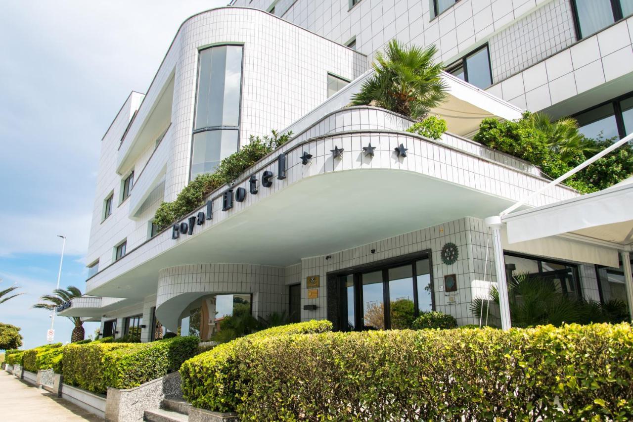 Hotel Royal แฟร์โม ภายนอก รูปภาพ